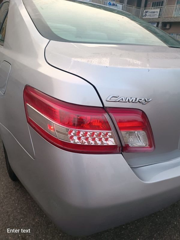 Thumbnail 9 of 2010 Toyota Camry XLE